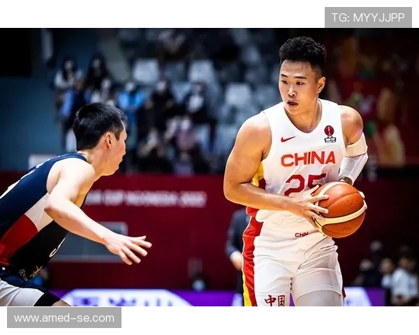 贺希宁：从青涩少年到篮球场上的闪耀明星之路